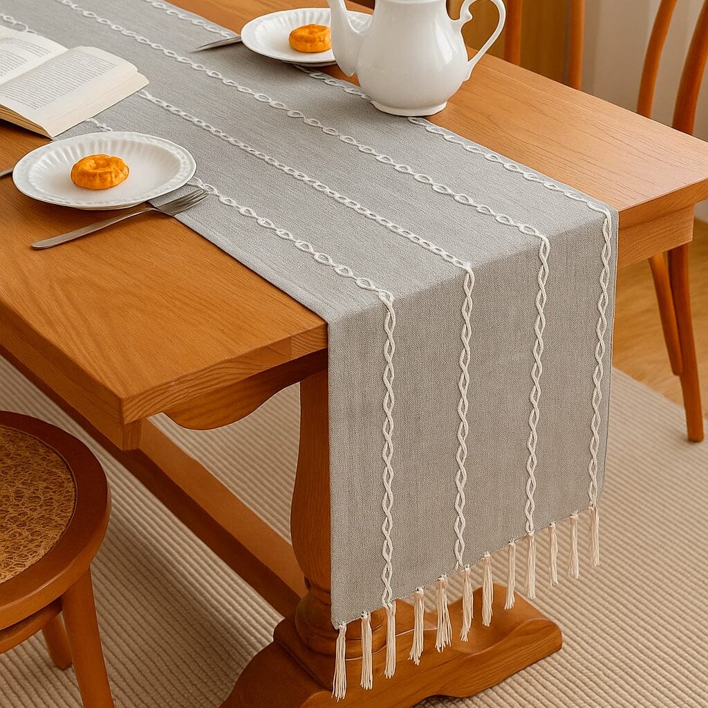 Caminho de Mesa Linho Natural com Acabamento Artesanal Caminho de Mesa Linho Natural com Acabamento Artesanal Doca