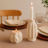 Castiçais de Cerâmica com Textura Orgânica Castiçais de Cerâmica com Textura Orgânica Doca