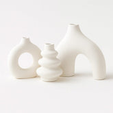 Conjunto de Vasos Decorativos de Cerâmica Branca para Mesa Conjunto de Vasos Decorativos de Cerâmica Branca para Mesa Doca Conjunto com 3 vasos