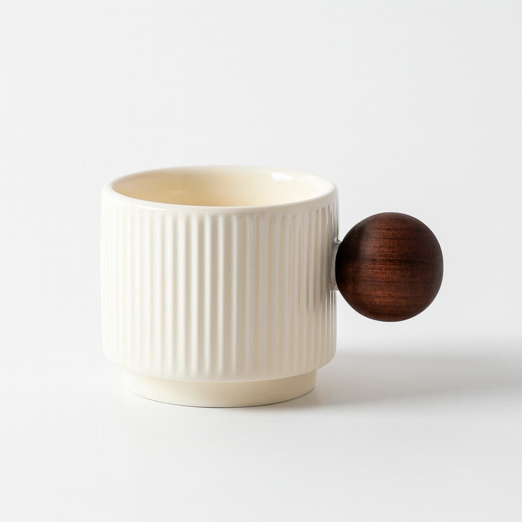 Copo Medidor de Café em Cerâmica com Alça de Madeira 90ml Copo Medidor de Café em Cerâmica com Alça de Madeira 90ml Doca Branco