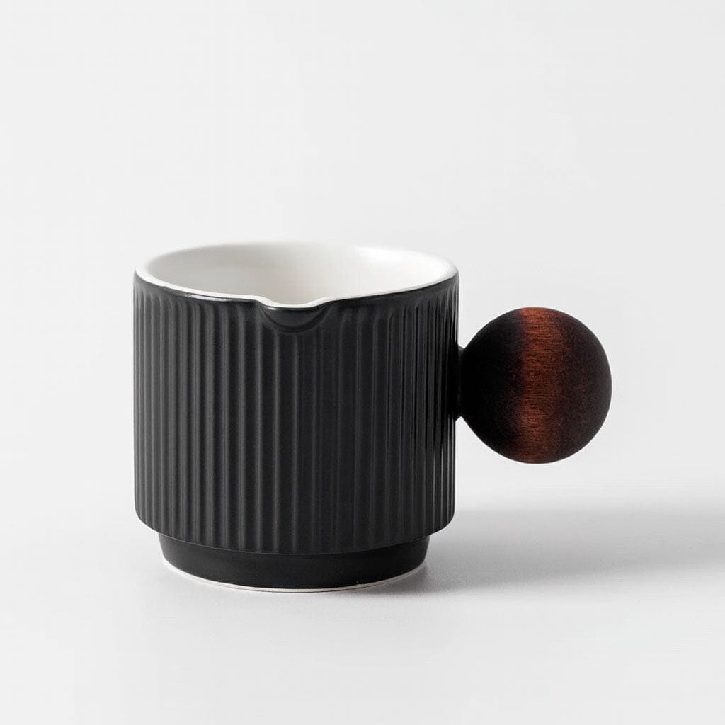 Copo Medidor de Café em Cerâmica com Alça de Madeira 90ml Copo Medidor de Café em Cerâmica com Alça de Madeira 90ml Doca Preto