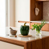 Pote Porta Temperos de Cerâmica em Formato de Pimentão com Tampa Pote Porta Temperos de Cerâmica em Formato de Pimentão com Tampa Doca