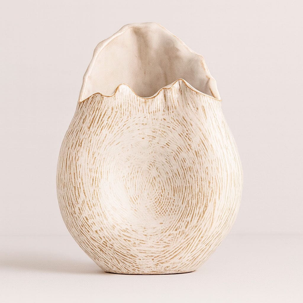 Vaso de Cerâmica Esculpido para Centro de Mesa Vaso de Cerâmica Esculpido para Centro de Mesa Doca