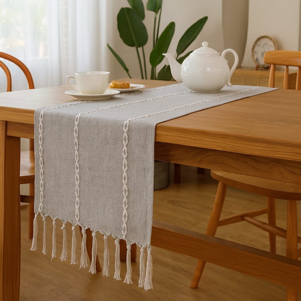 Caminho de Mesa Linho Natural com Acabamento Artesanal Caminho de Mesa Linho Natural com Acabamento Artesanal Doca 
