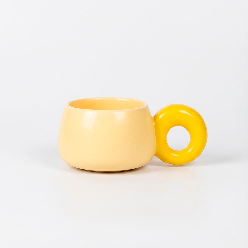 Caneca de Cerâmica com Alça Circular Caneca de Cerâmica com Alça Circular Doca Amarelo 