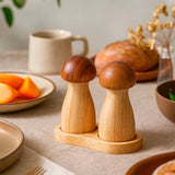 Conjunto Moedor de Sal e Pimenta em Madeira Formato Cogumelo com Base Conjunto Moedor de Sal e Pimenta em Madeira Formato Cogumelo com Base Doca 