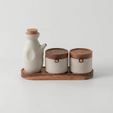 Kit para Temperos em Cerâmica com Tampa de Madeira e Garrafa 3 Peças Kit para Temperos em Cerâmica com Tampa de Madeira e Garrafa 3 Peças Doca 