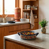 Travessa Cerâmica Pintada à Mão Redonda com Alças para Forno Travessa Cerâmica Pintada à Mão Redonda com Alças para Forno Doca 